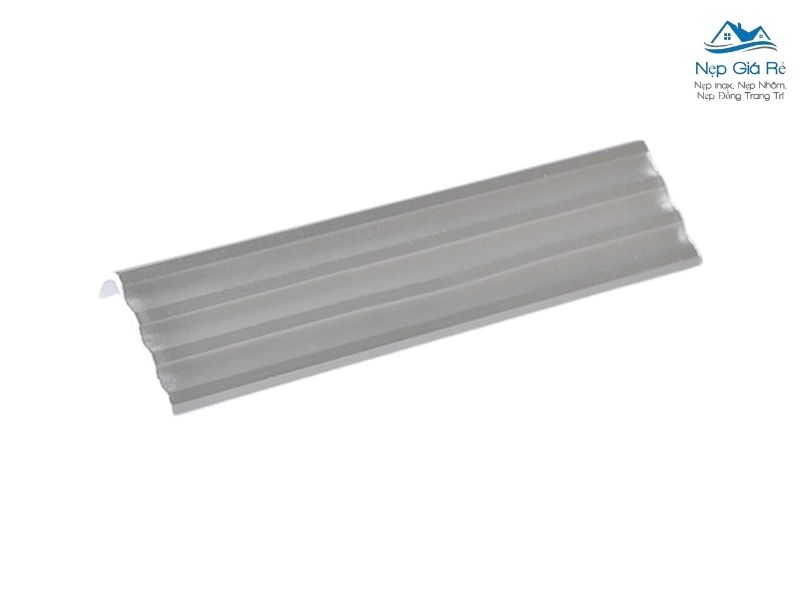 Đặc điểm Nổi Bật Của Nẹp Nhôm Cầu Thang Ct01