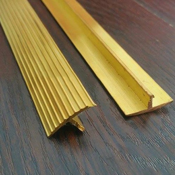 Ứng Dụng Của Nẹp Đồng T20mm Gân Cao Cấp Trong Trang Trí Nội Thất