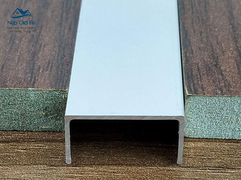 Cach-thi-cong-nep-u-nhom-20mm-nepgiare