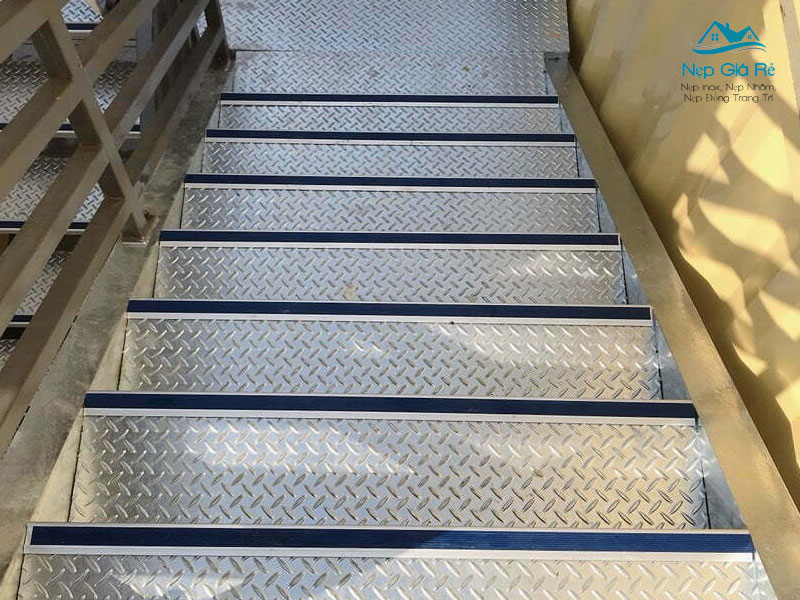 Dac-diem-noi-bat-cua-nep-nhom-chong-truot-nepgiare-nepgiare