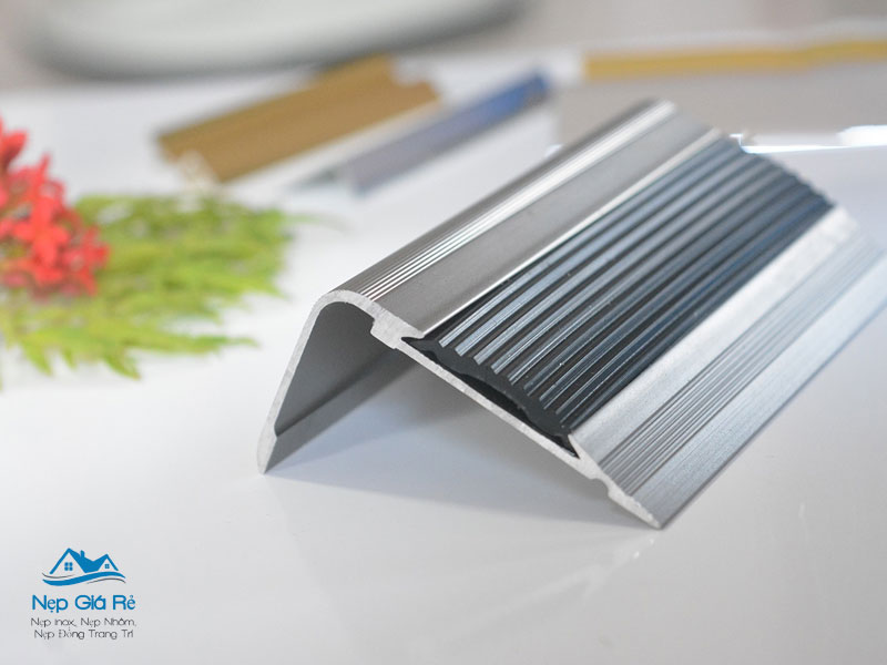 Dac-diem-noi-bat-cua-nep-nhom-chong-truot-nlp20-nepgiare