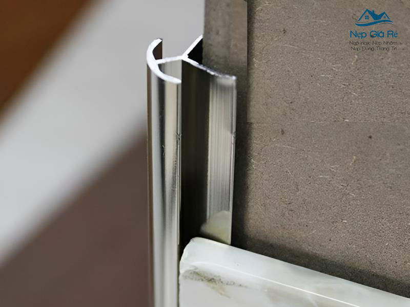 Thong-so-ky-thuat-cua-nep-goc-duong-my10mm-nepgiare