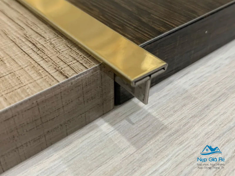 Ung-dung-cua-nep-inox-304-t25mm-nepgiare