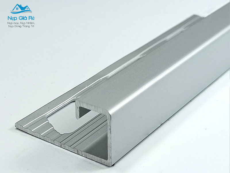 Dac-diem-noi-bat-cua-nep-inox-bo-vuong-s-gv10-nepgiare