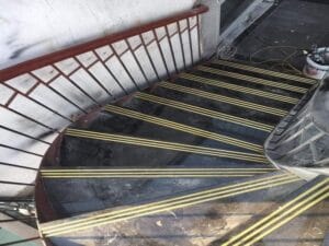 Hướng Dẫn Thi Công Nẹp Nhôm Chống Trơn Cầu Thang