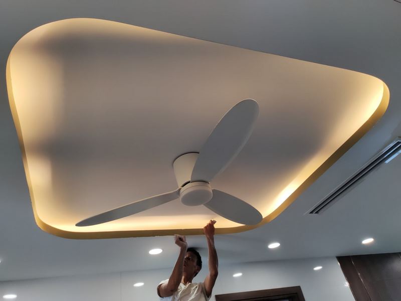 Thi Công Nẹp Trang Trí Inox Tại Vinhomes Metropolis