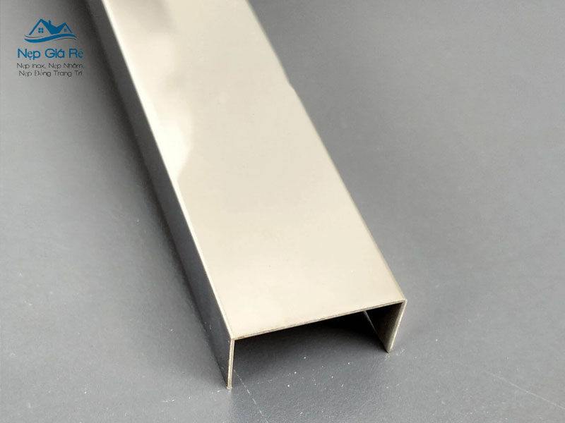 Huong-dan-lap-dat-nep-inox-chu-u-20-20-nepgiare
