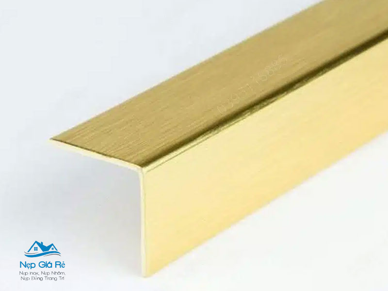 Ung-dung-cua-nep-inox-304-v25mm_nepgiare