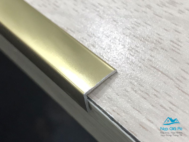 Thong-so-ky-thuat-cua-thanh-nep-v-nhom-15-15-nepgiare