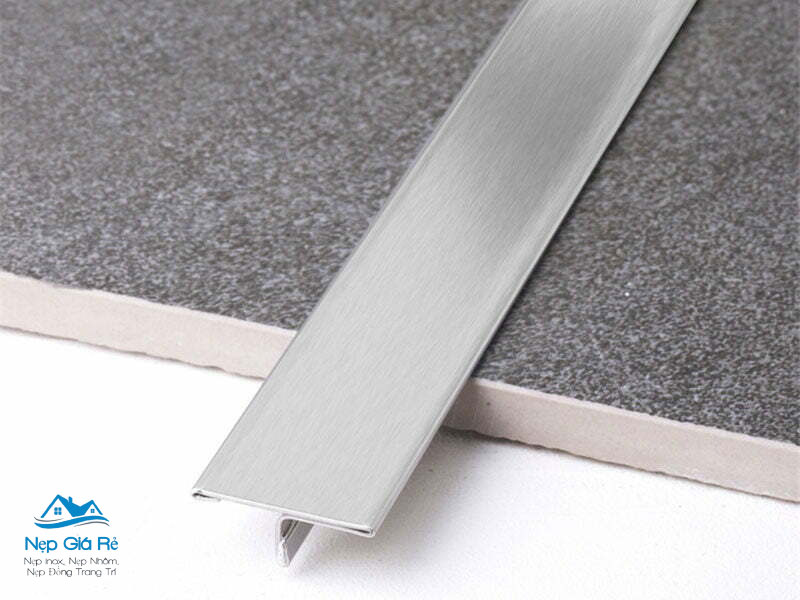 Ung-dung-trong-cac-cong-trinh-cao-cap-nepgiare