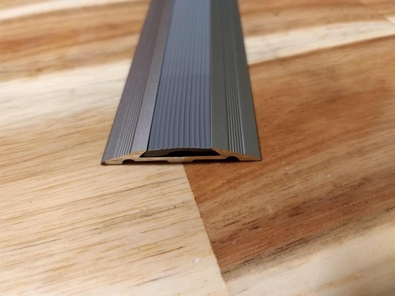 Hướng Dẫn Thi Công Nẹp Chống Trơn Cầu Thang