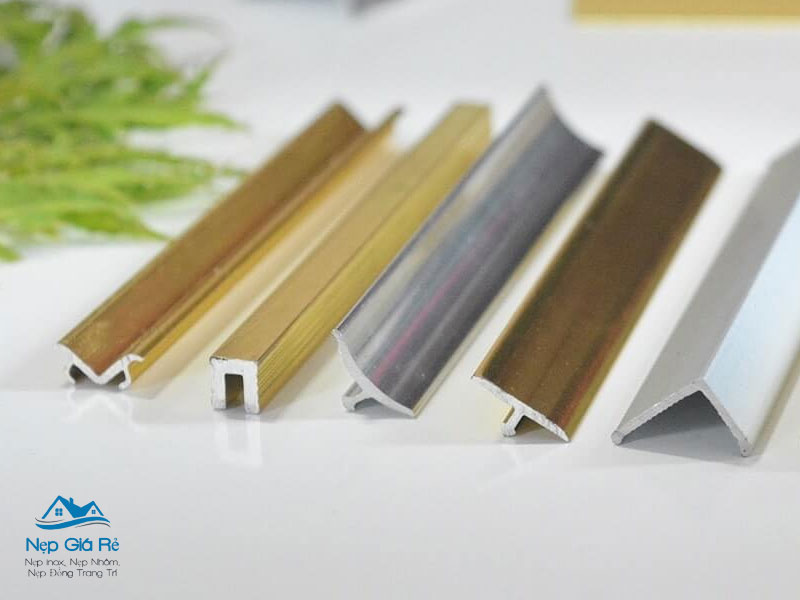 Vi-sao-nen-chon-nep-nhom-trong-trang-tri-noi-that-nepgiare