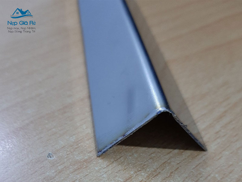 Gia-san-pham-nep-v-inox-20-20-la-bao-nhieu-nepgiare