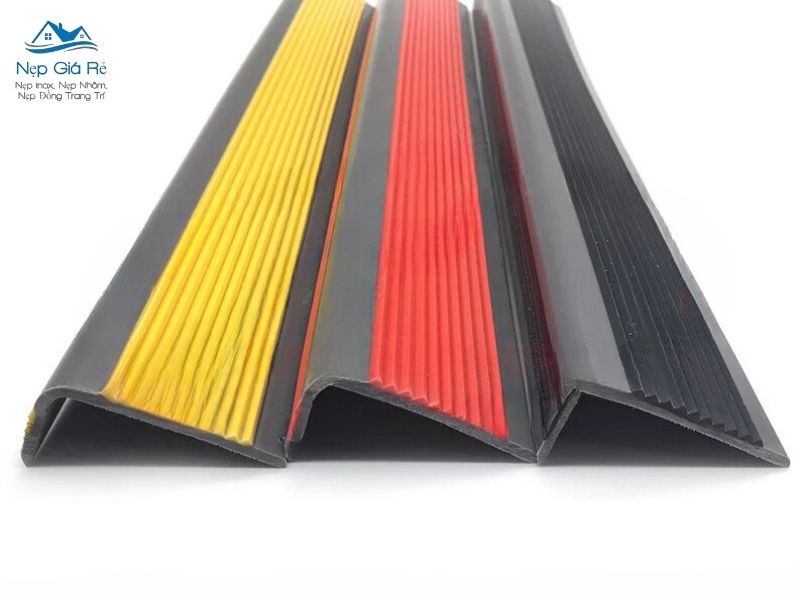 Ứng Dụng Của Nẹp Nhựa Chống Trơn Trượt A2