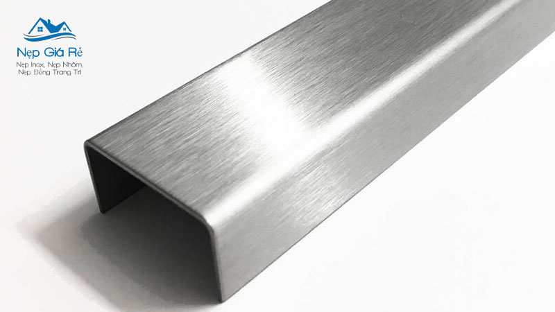 Bang-gia-nep-inox-tai-quang-binh-u-t-v-moi-nhat-nepgiare