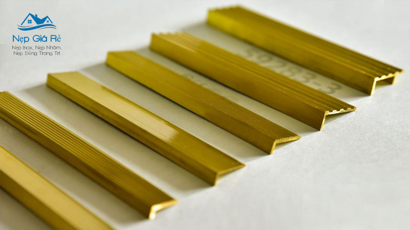 Nhung-uu-diem-vuot-troi-cua-nep-dong-trong-trang-tri-noi-that-nepgiare