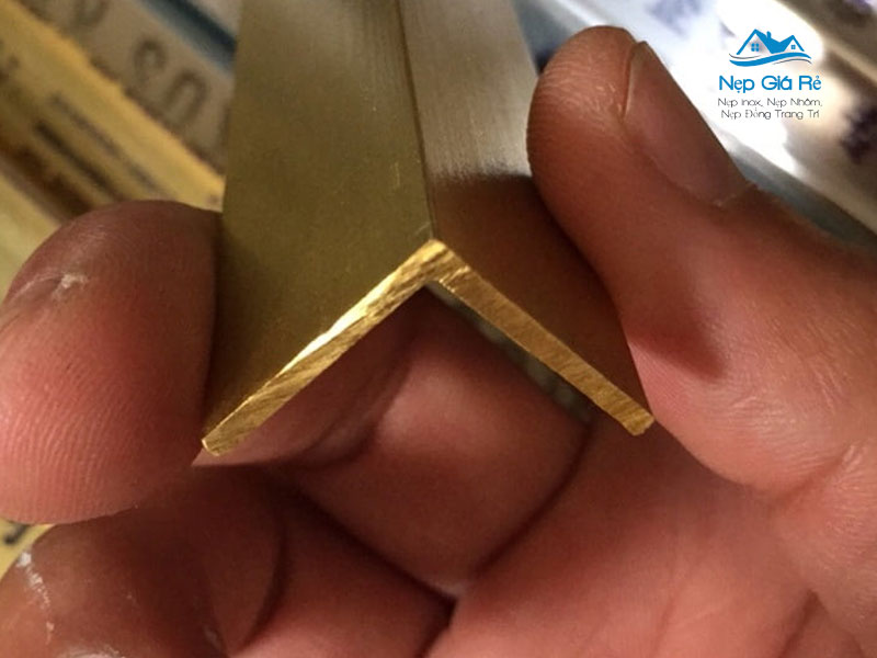 Su-da-dang-ve-mau-ma-cac-loai-nep-dong-trong-xay-dung-nepgiare