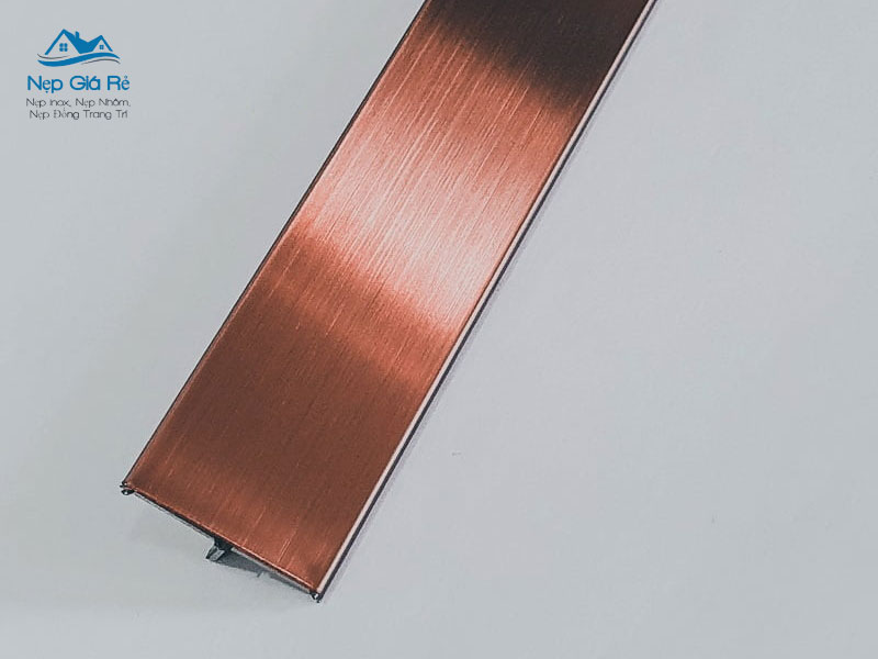 Cac-loai-nep-inox-trang-tri-nepgiare