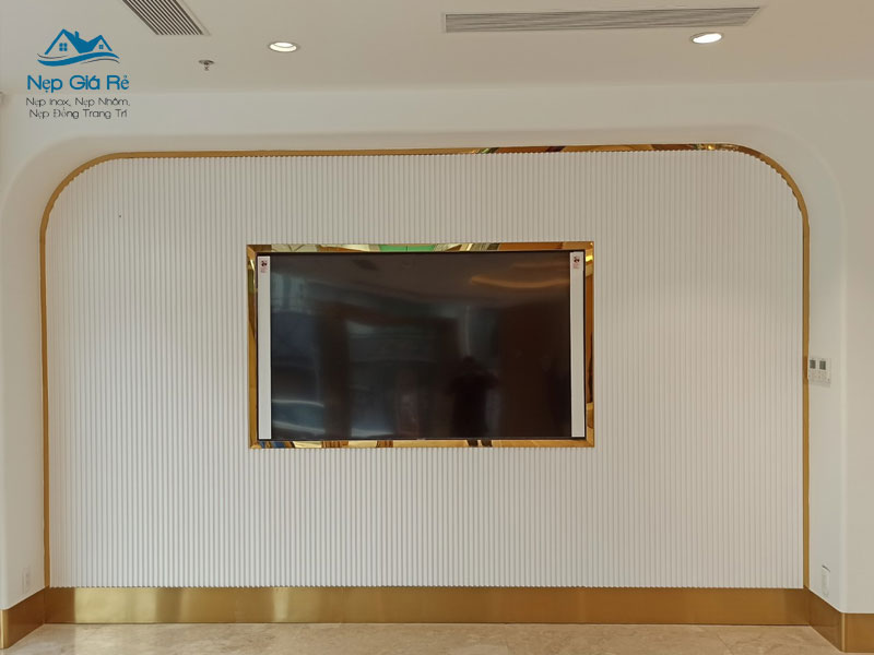 Cac-loai-nep-inox-trang-tri-tran-thach-cao-nepgiare