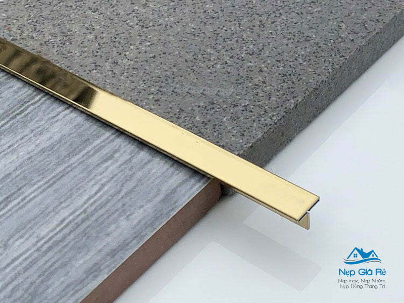 Dac-diem-cua-nep-inox-mau-dong-nepgiare