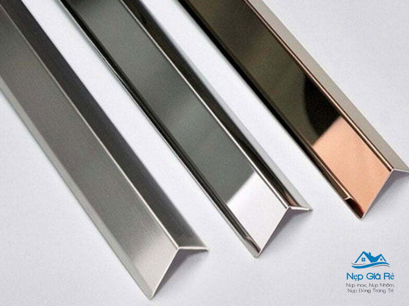 Ung-dung-cua-nep-inox-ngoai-troi-nepgiare