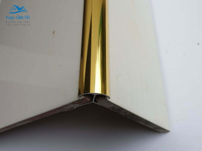 Huong-dan-thi-cong-nep-goc-ngoai-nepgiare