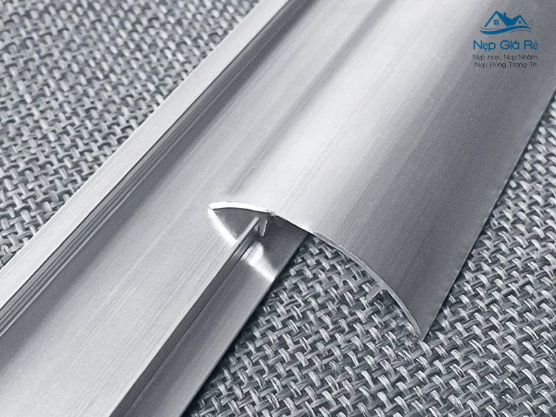 Kich-thuoc-nep-ban-nguyet-pho-bien-nepgiare