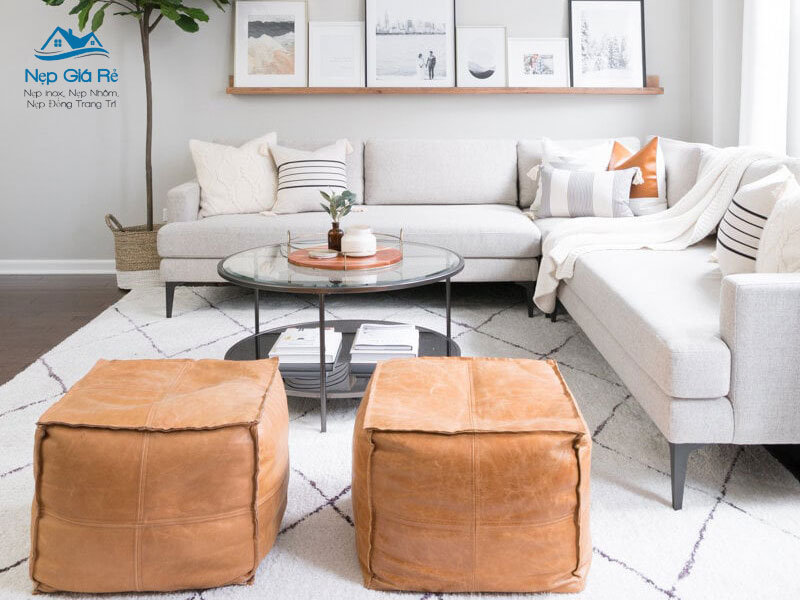 Meo-trang-tri-phong-khach-nho-10m2-dep-nepgiare