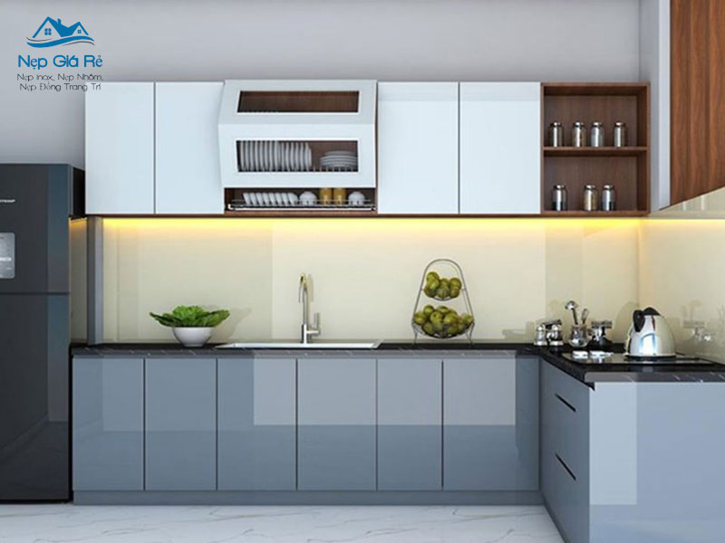 Ung-dung-nep-inox-chu-t-cho-khong-gian-bep-hien-dai-1-nepgiare