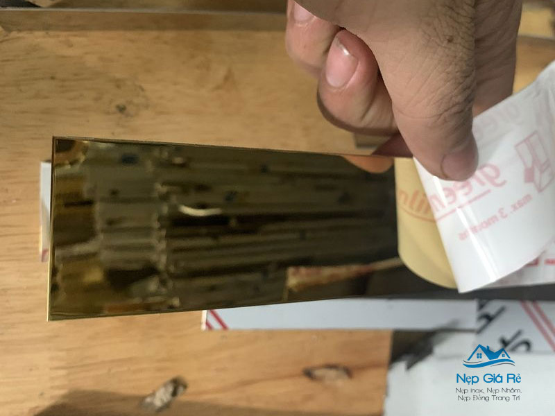 Cac-mau-sac-pho-bien-cua-nep-la-inox-50mm-nepgiare