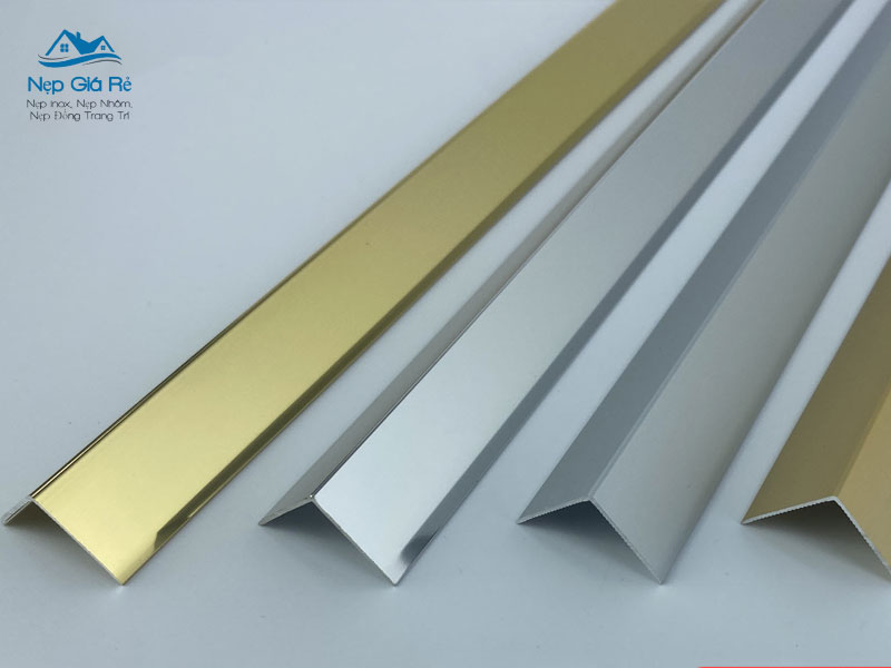 Ung-dung-nep-nhom-chu-v-trong-thiet-ke-can-ho-nepgiare