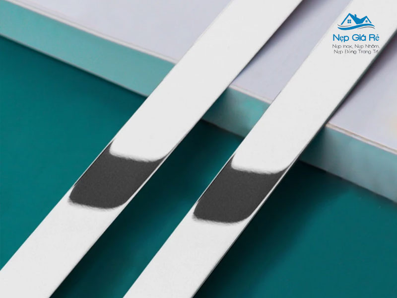 Uu-diem-noi-bat-cua-nep-la-inox-10mm-nepgiare