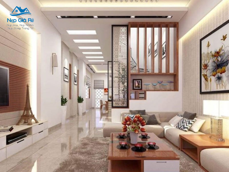 Bi-quyet-trang-tri-phong-khach-nha-ong-4m-dep-nepgiare