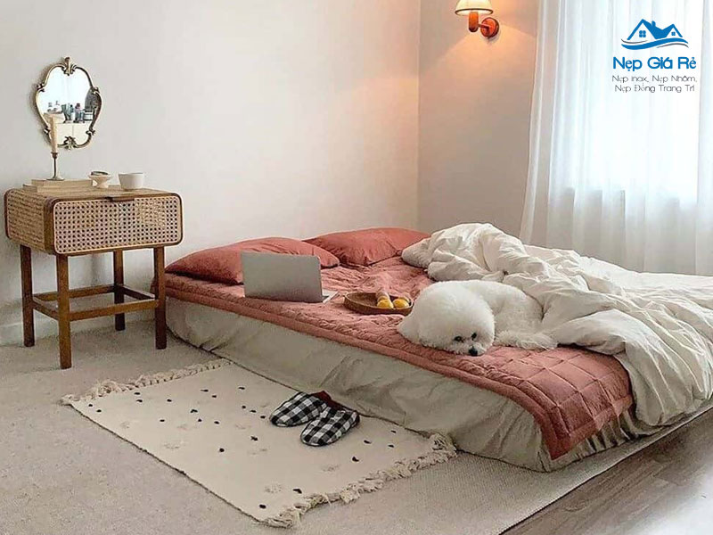 Goi-y-trang-tri-phong-ngu-nho-khong-giuong-1-nepgiare
