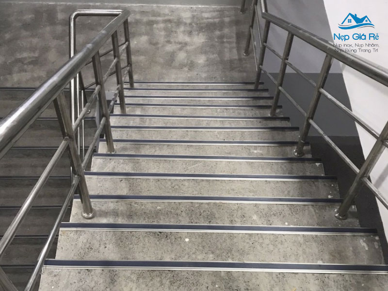 Cac-vi-tri-ly-tuong-de-lap-nep-chong-truot-1-nepgiare