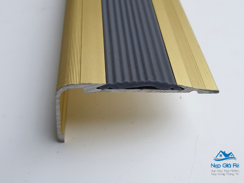 Dia-chi-cung-cap-nep-inox-uy-tin-tai-da-nang-gia-tot-uy-tin-nepgiare