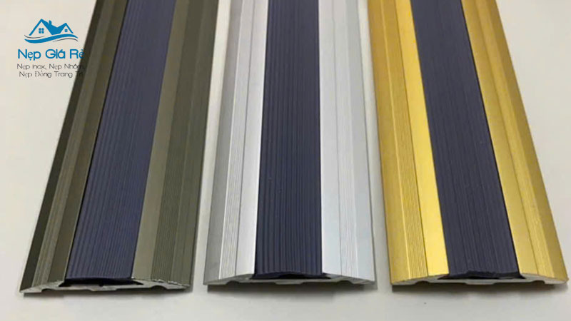 Gia-nep-chong-truot-cau-thang-tai-tay-ninh-tham-khao-moi-nhat-nepgiare