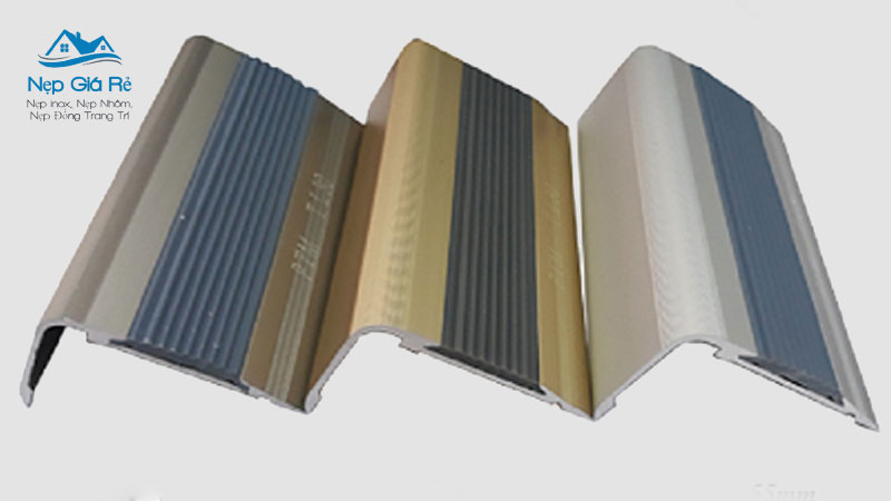 Tong-hop-gia-nep-chong-truot-cau-thang-tai-ninh-thuan-theo-chat-lieu-nepgiare