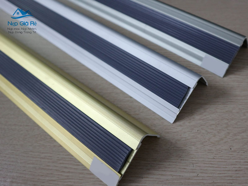 Bang-gia-nep-chong-truot-cau-thang-tai-lao-cai-moi-cap-nhat-nepgiare