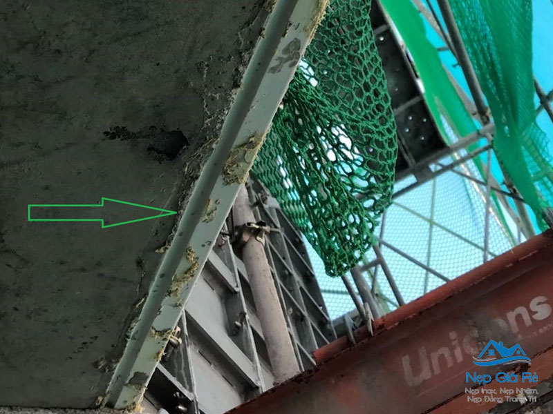 Quy-trinh-thi-cong-nep-nhua-ngat-nuoc-nepgiare