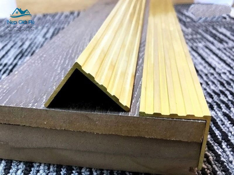 Uu-diem-cua-nep-chong-truot-nepgiare