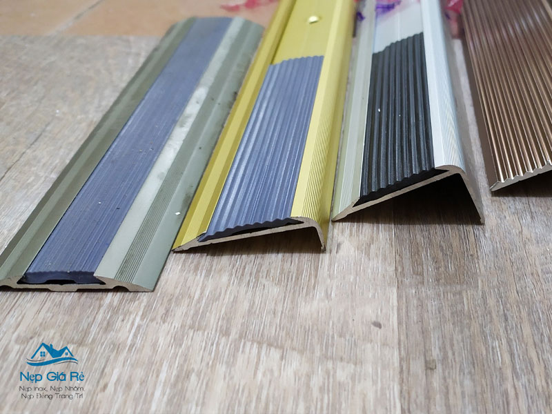 Cac-yeu-to-lam-thay-doi-gia-nep-chong-truot-cau-thang-tai-quang-ninh-nen-chon-nep-nhom-hay-nep-dong-cho-cong-trinh-tai-quang-ninh-nepgiare