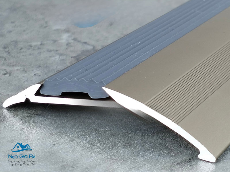 Chi-phi-van-chuyen-nepgiare