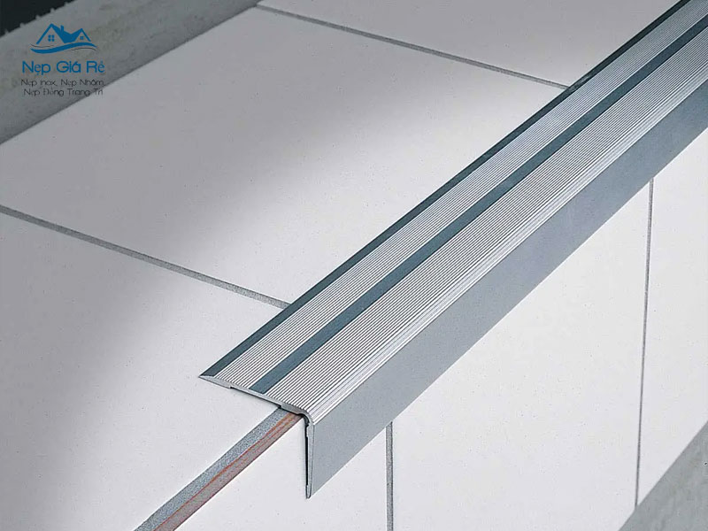 Co-nen-chon-nep-chong-truot-gia-re-khong-nepgiare