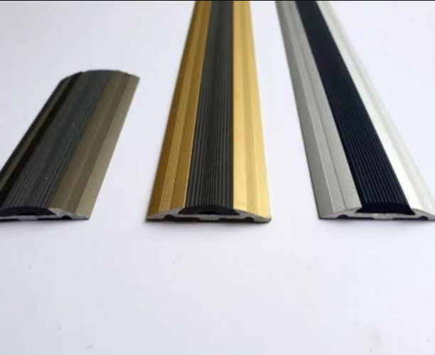 Báo Giá Nẹp Chống Trượt Dốc Ram Hầm, Dốc Dắt Xe 2026 Nepgiare.com
